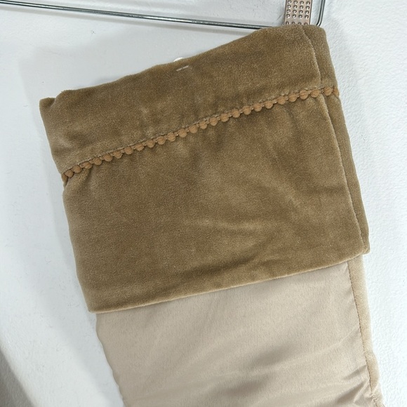 St. Nicholas NWT Set of 2 Costal Beach 21” Starfish Embellished Xmas Stockings - Picture 9 of 16